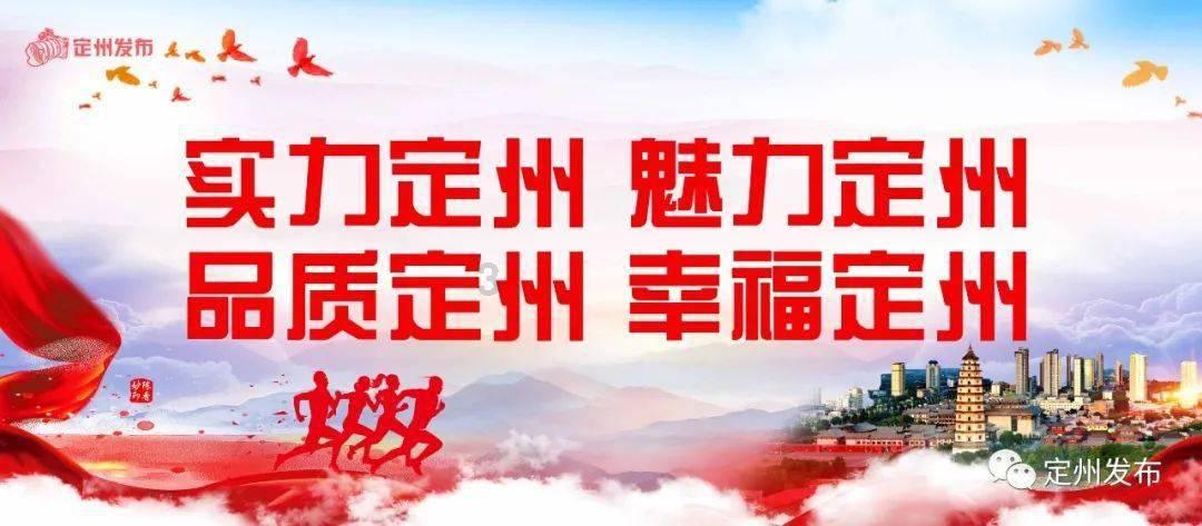 一个男生莫名其妙给一个女生看鞋什么意思？游戏画面